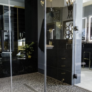 American Home 2019 shower doors