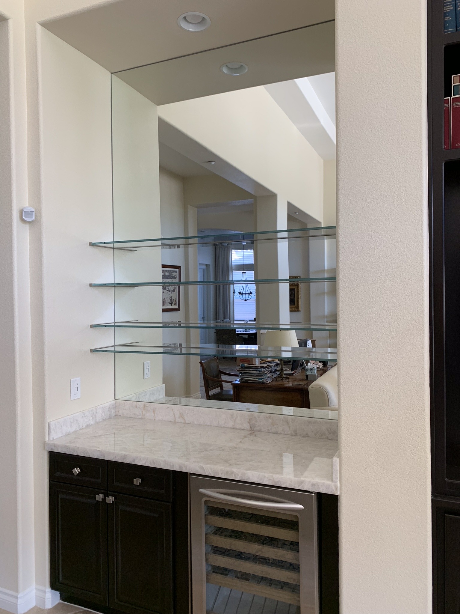 Glass Shelves Design And Installation In Las Vegas A Cutting Edge Glass