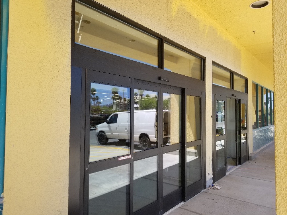 La Bonita Store Automatic Doors | Commercial Glass Doors in Las Vegas