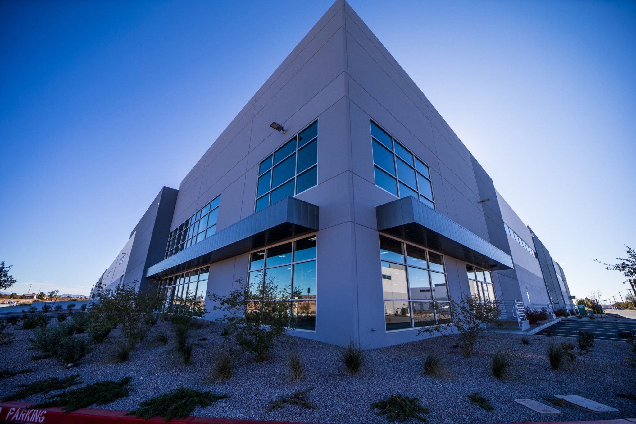 A Cutting Edge Glass & Mirror | Most prestigious Glass Shop in Las Vegas