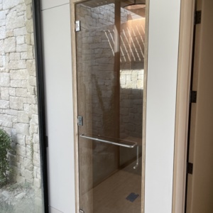 12”Starphire glass shower door with chrome hardware
