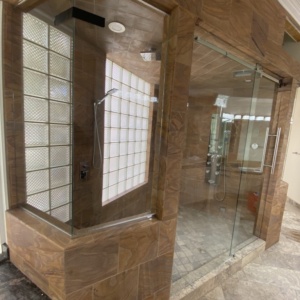 Frameless Showers Installation
