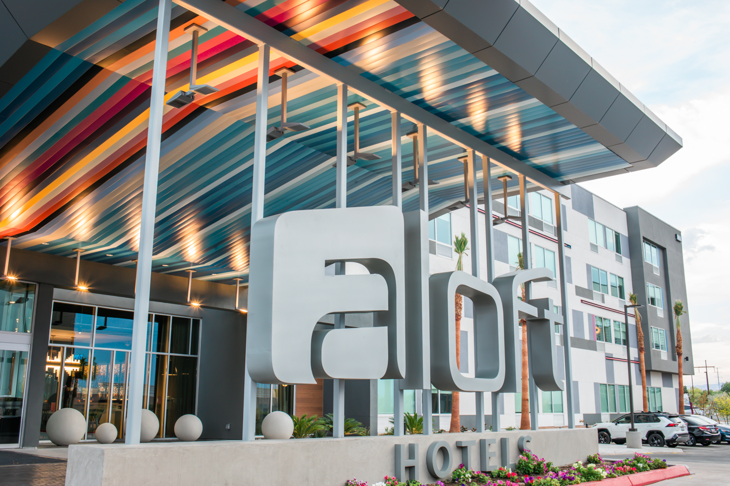 Aloft Hotel 2023 – Commercial Glass Project