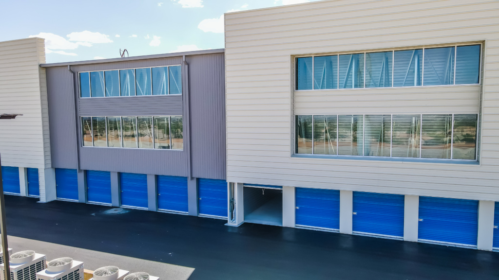 Red Point Storage - A Cutting Edge Glass & Mirror